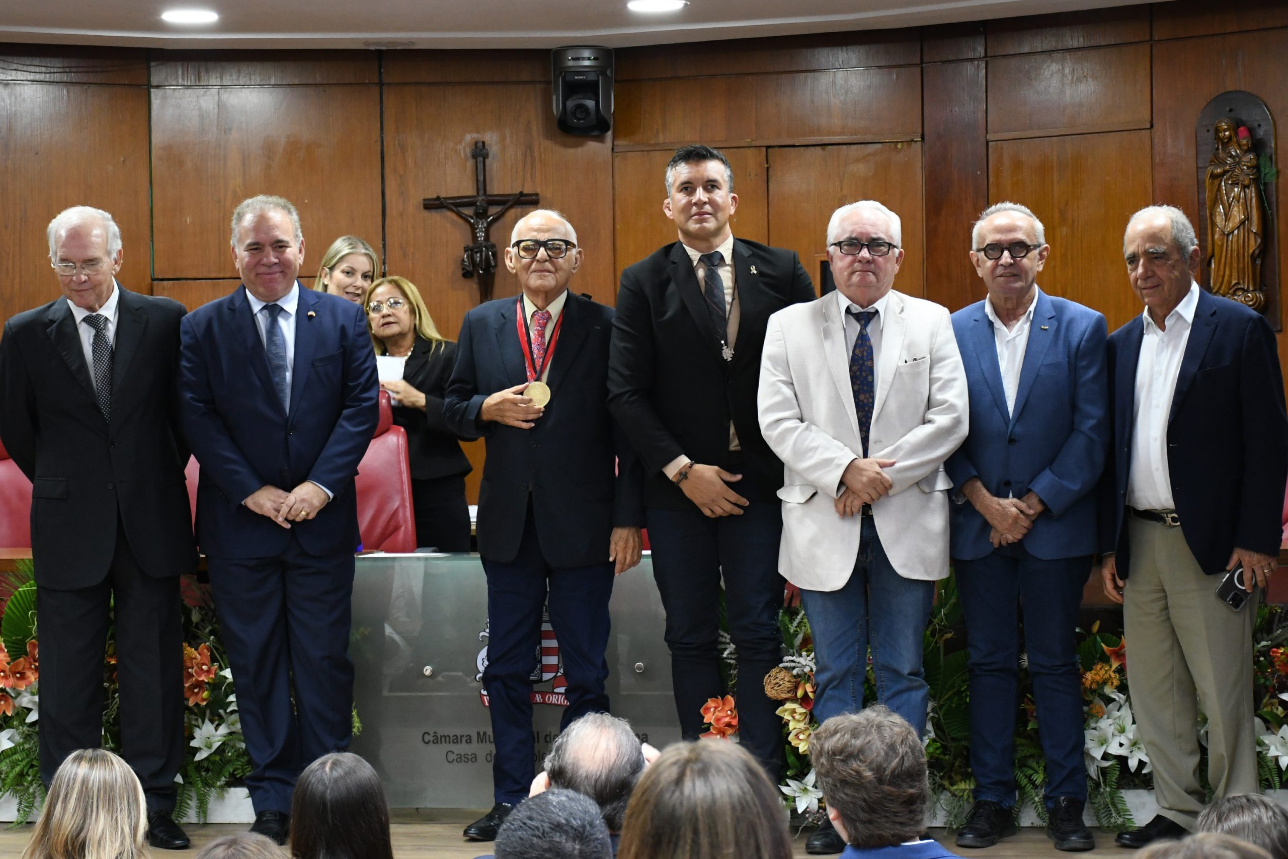 Manoel Gaudêncio recebe Medalha Cidade de João Pessoa
