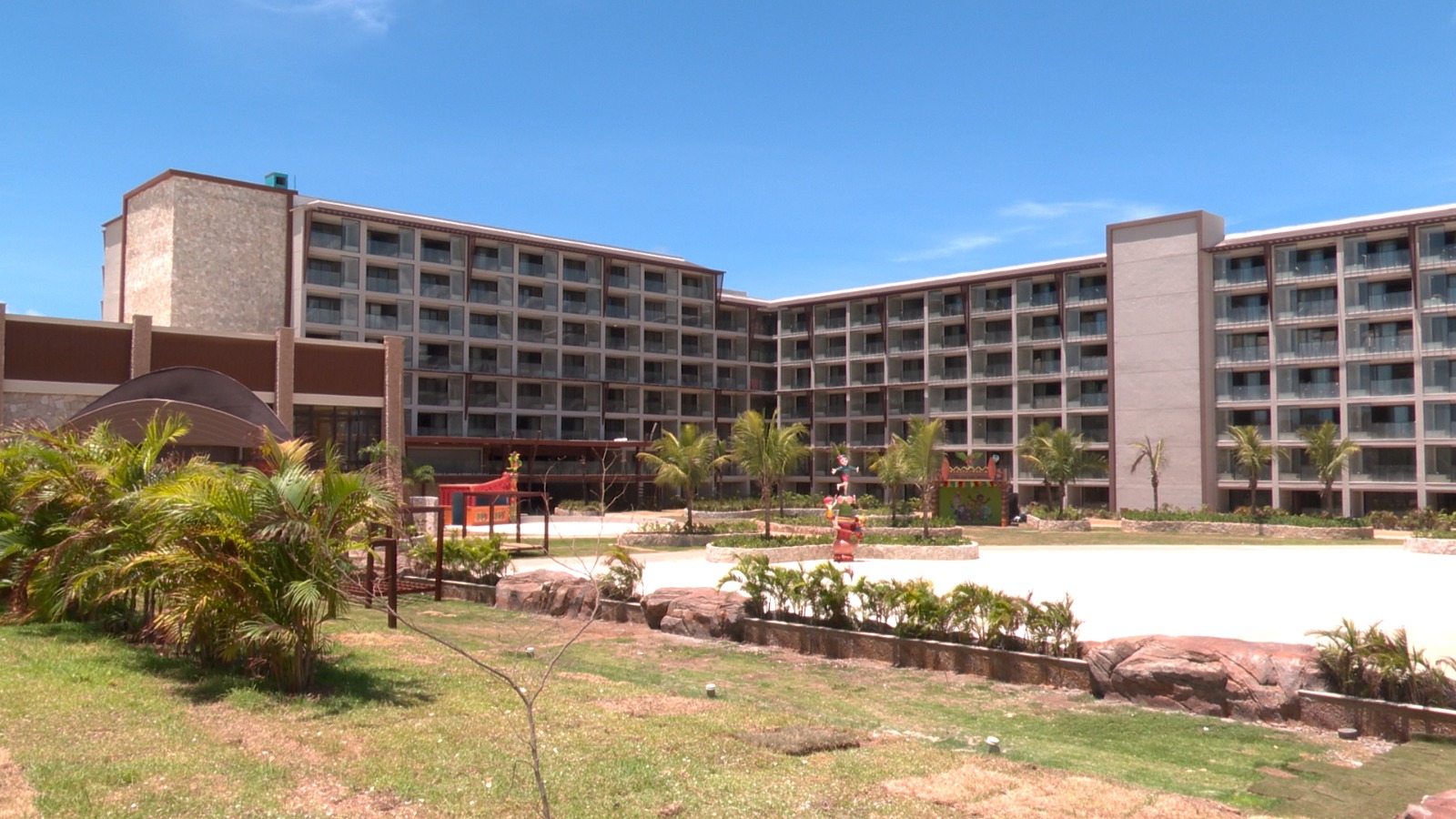 Presidente da CMJP destaca desenvolvimento econômico da capital em inauguração de resort no Polo Turístico Cabo Branco