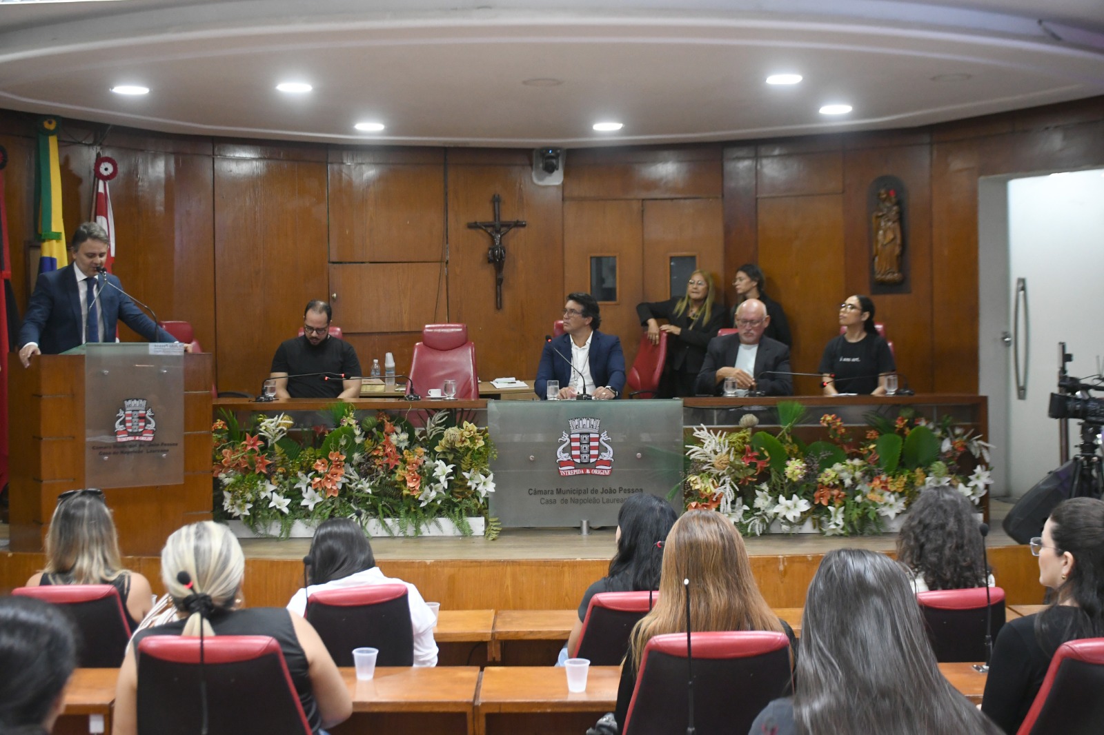 CMJP debate valorização de professores concursados da Capital