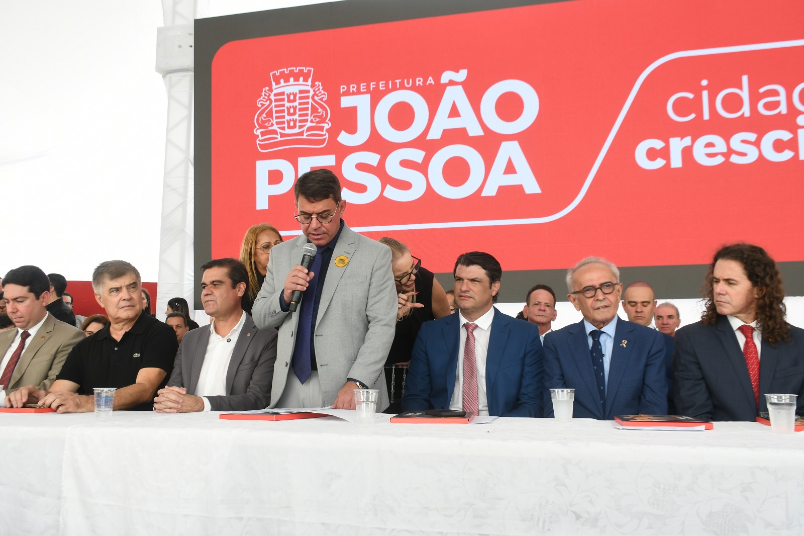 Vereadores participam de transmissão do cargo de prefeito de João Pessoa